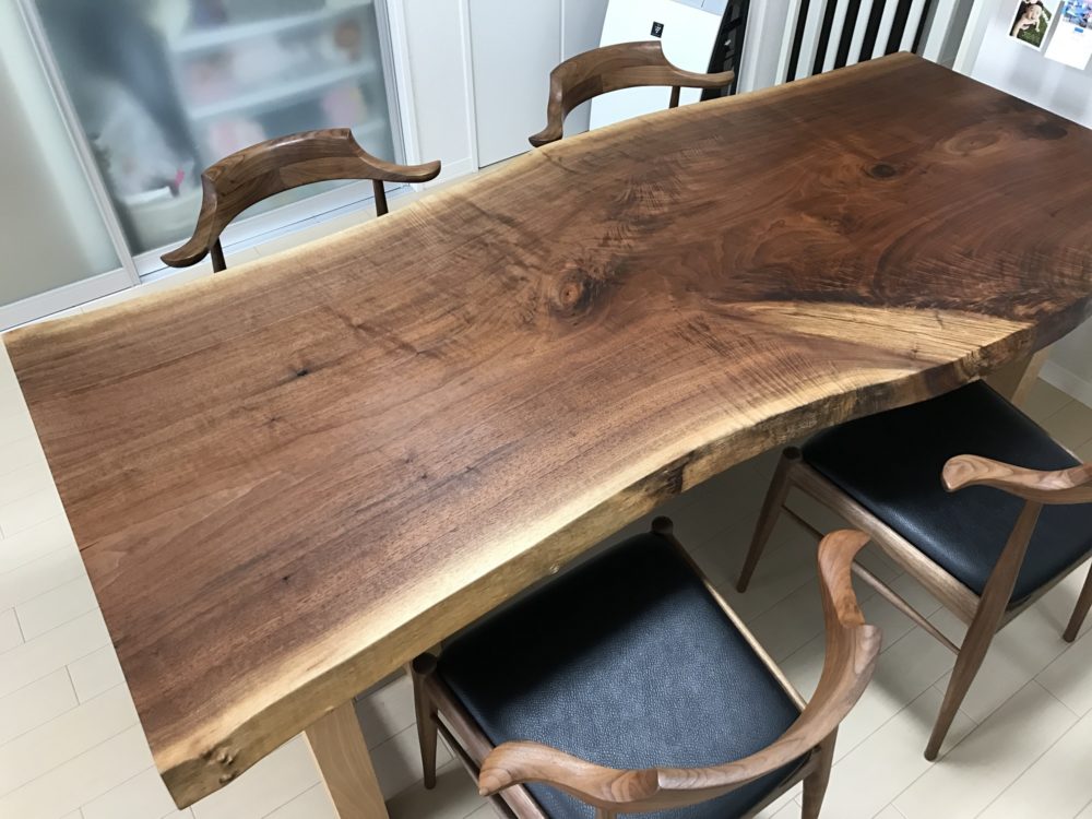 飛騨高山にある一枚板・無垢の家具を制作販売 お客様と一緒に“考える・つくる・なおす”『飛騨コレクション くらしの制作所』一年に一度の簡単メンテナンス